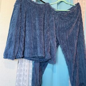 Cozy Blue Fuzzy Lounge Set